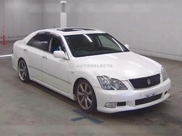 Toyota Crown 2007, auction grade R