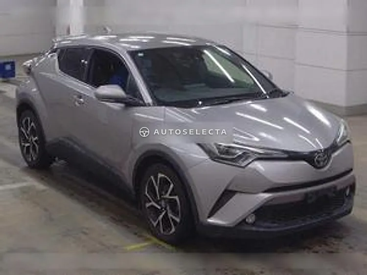 Toyota C-HR 2017, photo 1 of 1