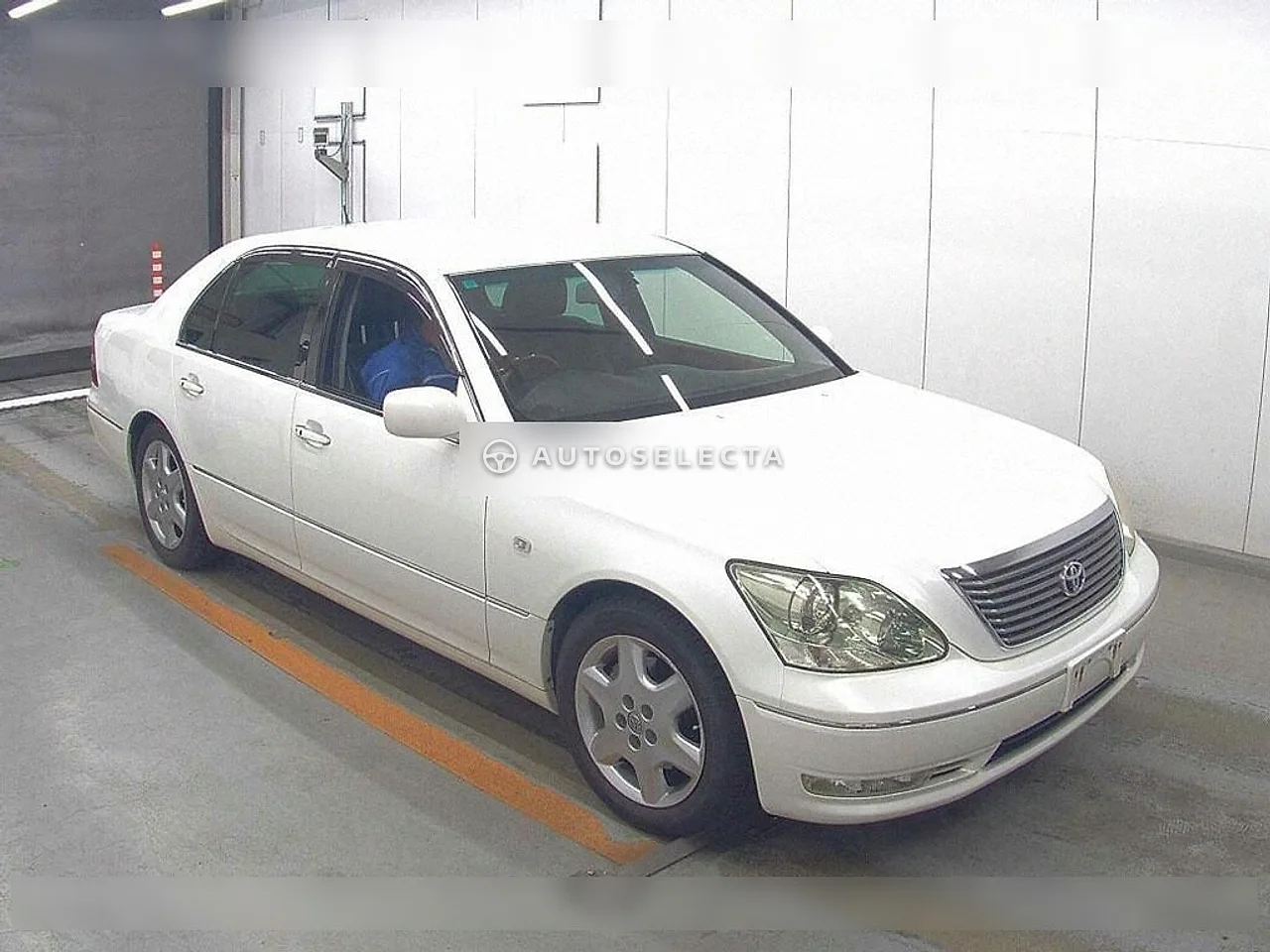 Toyota Celsior 2003, photo 1 of 1