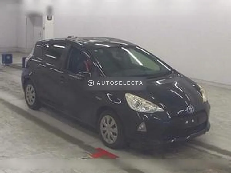Toyota Aqua 2014, photo 1 of 1
