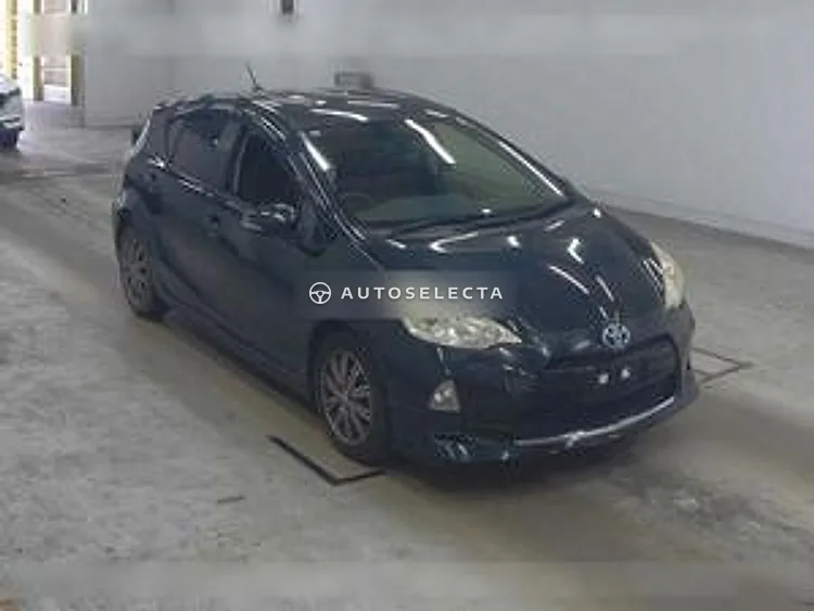 Toyota Aqua 2013, photo 1 of 1