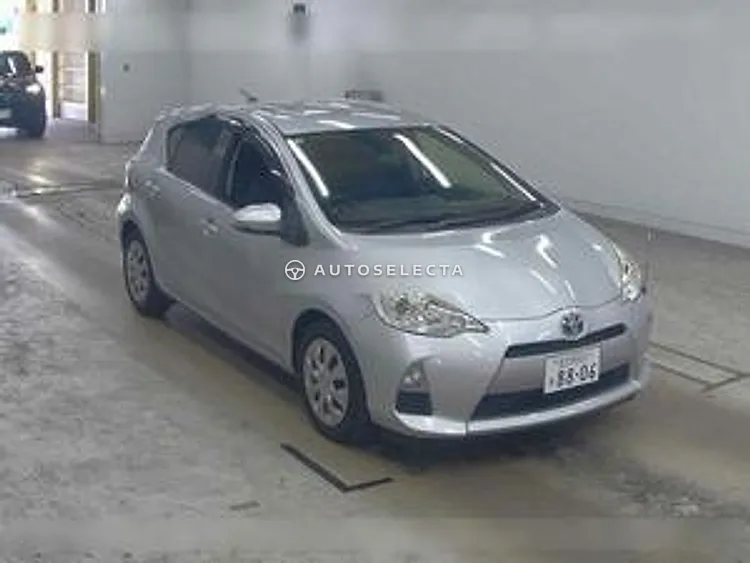 Toyota Aqua 2014, photo 1 of 1