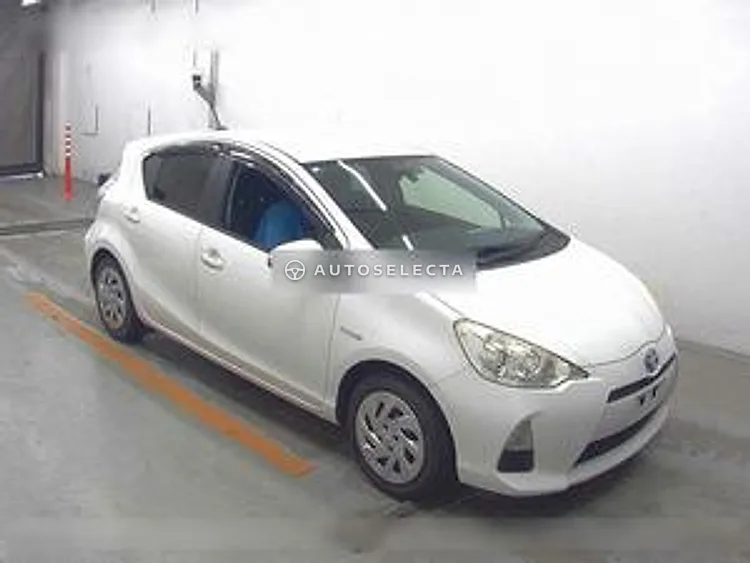 Toyota Aqua 2014, photo 1 of 1
