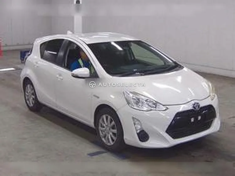 Toyota Aqua 2016, photo 1 of 1