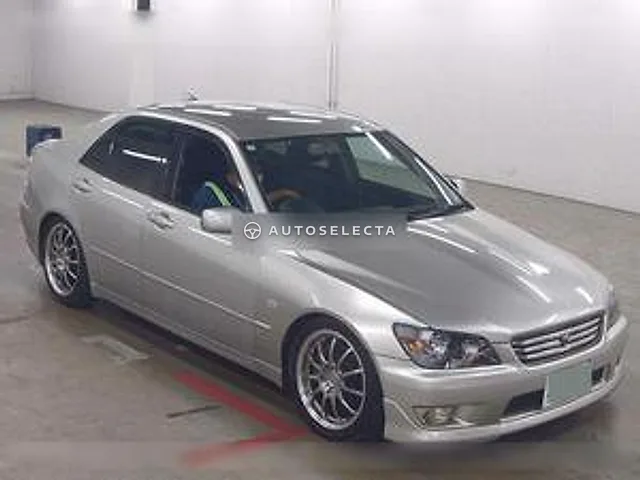 Toyota Altezza 1999, auction grade R