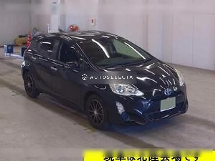 Toyota Aqua 2016, photo 1 of 1