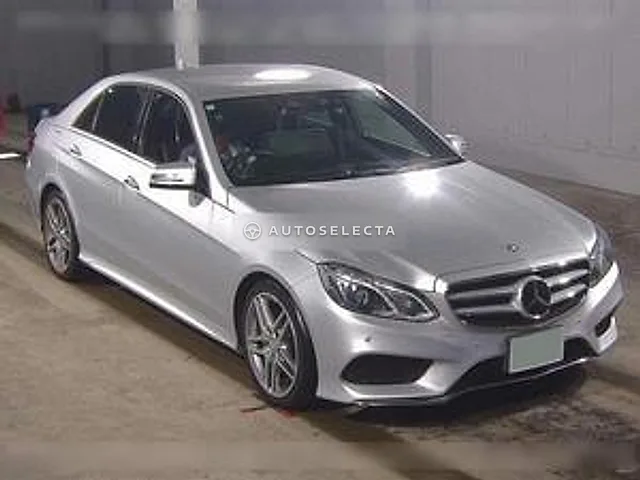 Mercedes-Benz E-Class 2013, auction grade 4