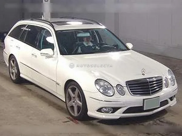 Mercedes-Benz E-Class Station Wagon 2007, auction grade 4.5