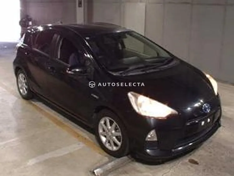 Toyota Aqua 2013, photo 1 of 1