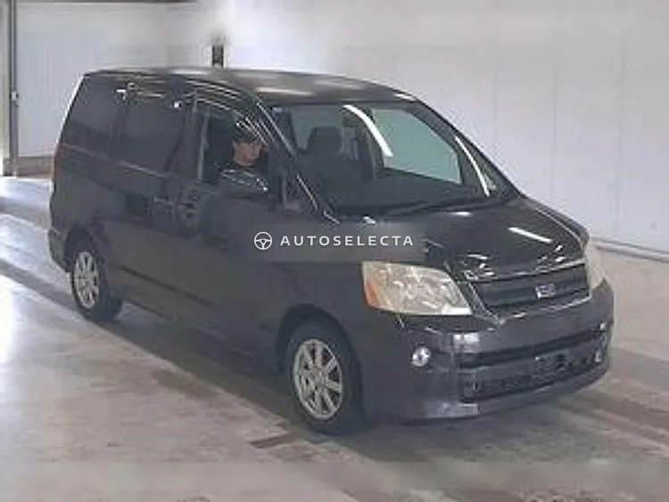 Toyota Noah 2005, photo 1 of 1