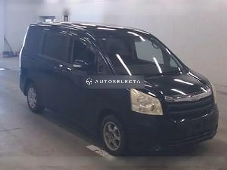 Toyota Noah 2007, photo 1 of 1