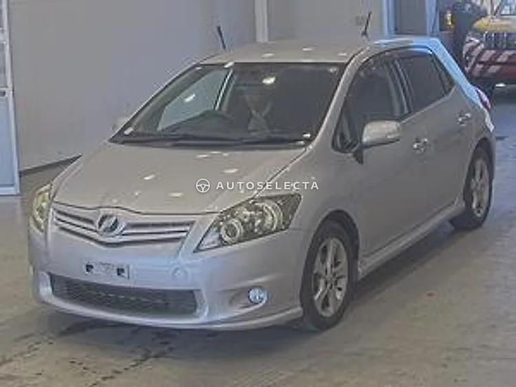 Toyota Auris 2010, photo 1 of 1