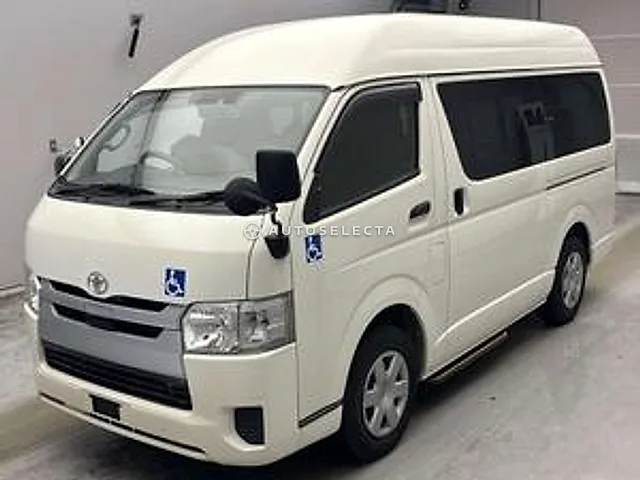 Toyota Hiace Van 2018, auction grade R