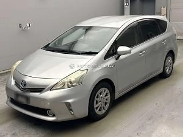 Toyota Prius Alpha 2013, auction grade RA
