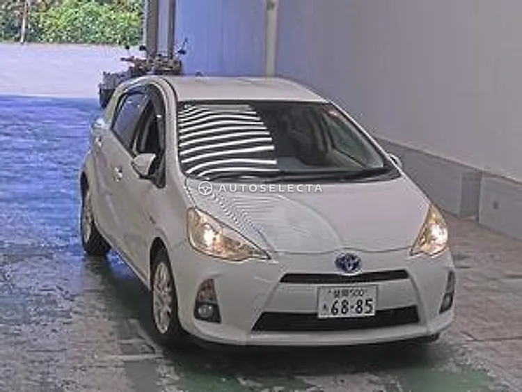 Toyota Aqua 2012, photo 1 of 1