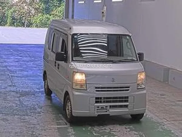 Suzuki Every 2011, auction grade RA