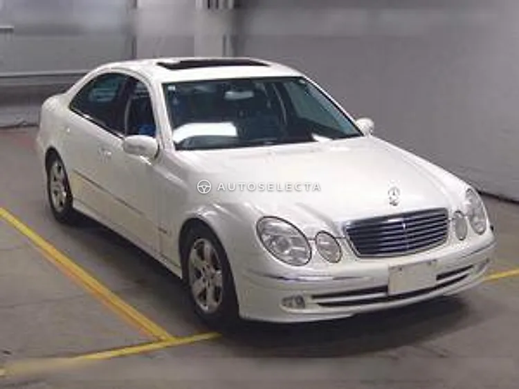 Mercedes-Benz E-Class 2003, photo 1 of 15