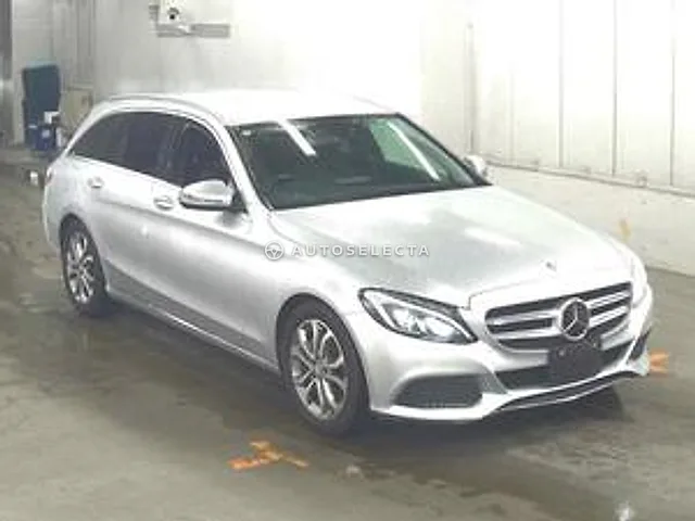 Mercedes-Benz C-Class Station Wagon 2016, auction grade 3.5