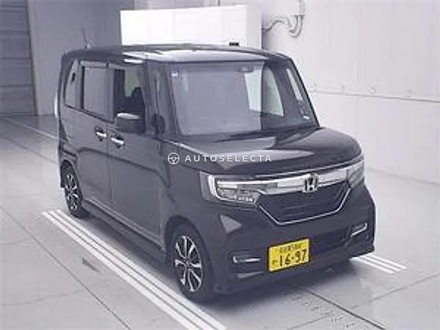 Honda N-BOX 2020, auction grade R