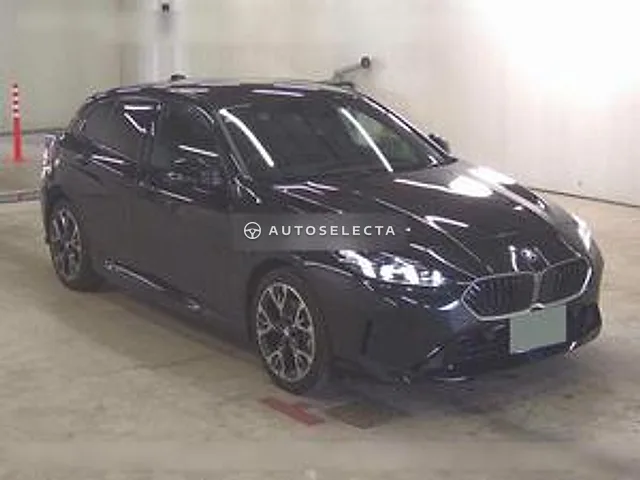 BMW 1 Series 2025, auction grade 4.5