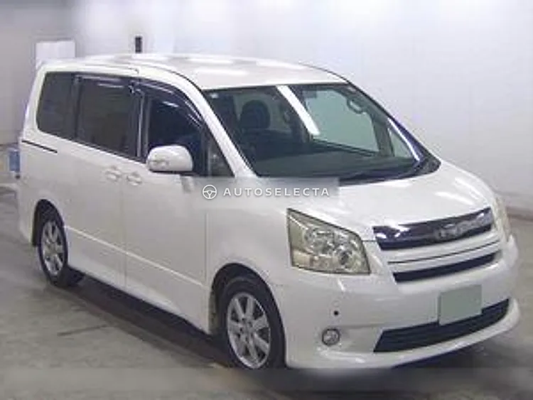 Toyota Noah 2008, photo 1 of 1