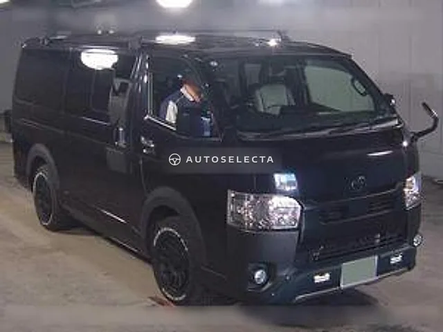Toyota Hiace Van 2021, auction grade 3.5