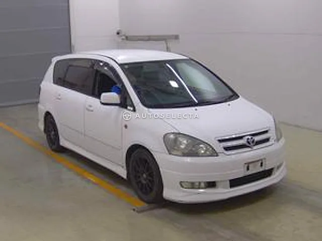 Toyota Ipsum 2002, auction grade R