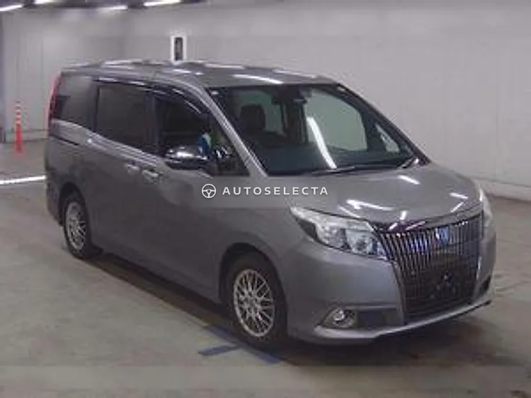 Toyota Esquire 2016, photo 1 of 1