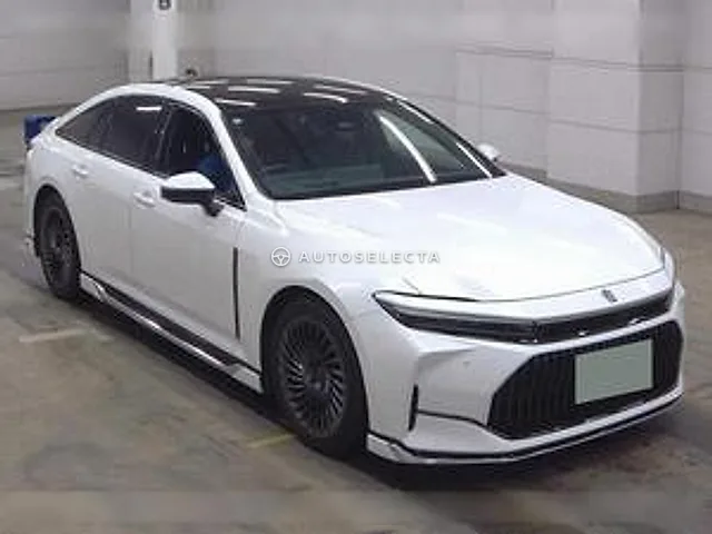 Toyota Crown 2024, auction grade 5