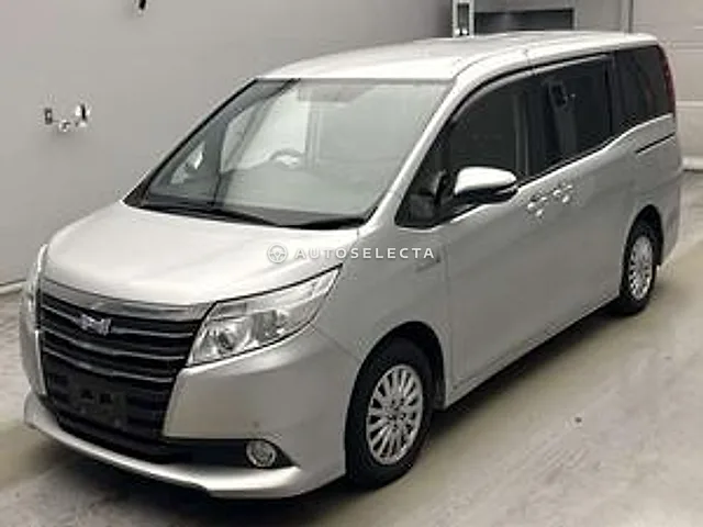 Toyota Noah 2015, auction grade R