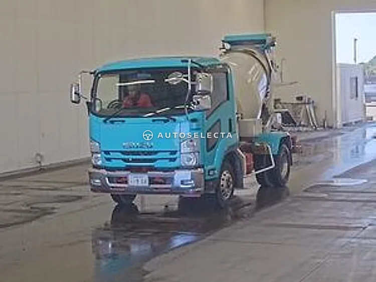 Isuzu Forward 2017, photo 1 of 1