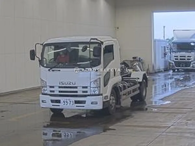 Isuzu Forward 2012, photo 1 of 1