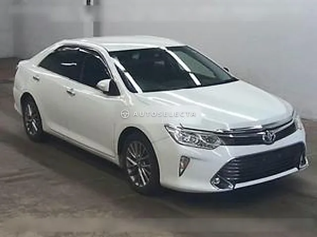 Toyota Camry 2015, auction grade 3.5