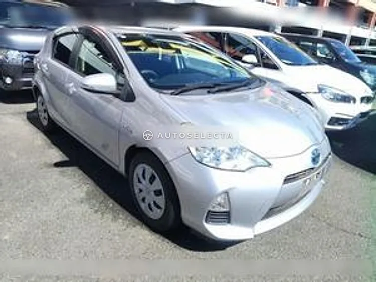 Toyota Aqua 2014, photo 1 of 1