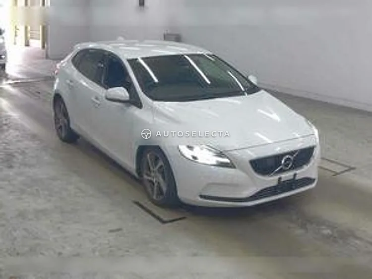 Volvo V40 2018, photo 1 of 1