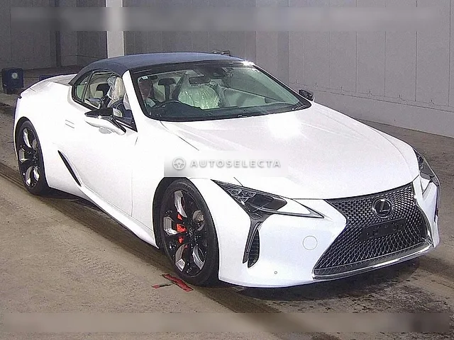 Lexus LC 2023, auction grade 4.5