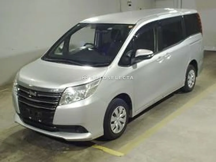 Toyota Noah 2017, photo 1 of 1