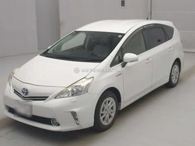 Toyota Prius Alpha 2012, photo 1 of 1