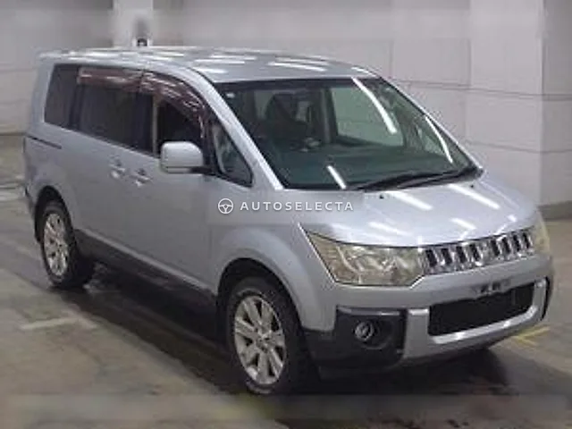 Mitsubishi Delica D:5 2007, auction grade 3.5