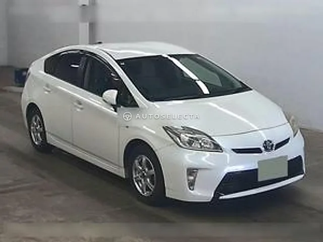 Toyota Prius 2012, auction grade 4
