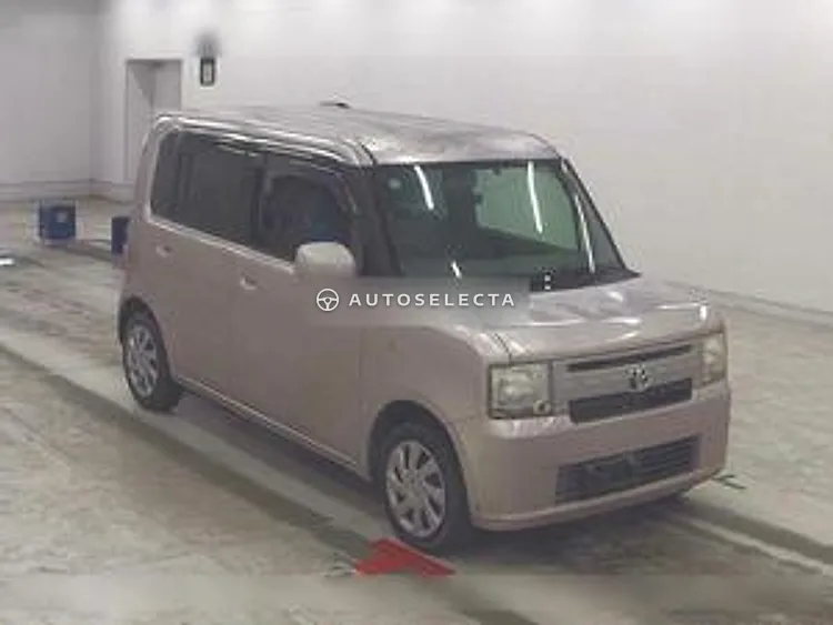 Toyota Pixis Space 2012, photo 1 of 6
