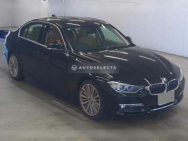 BMW 3 Series 2012, auction grade 3.5