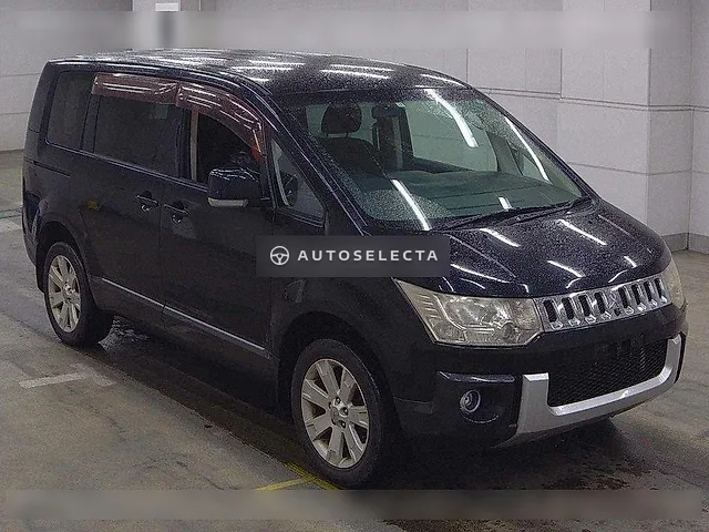 Mitsubishi Delica D:5 2007, auction grade 3