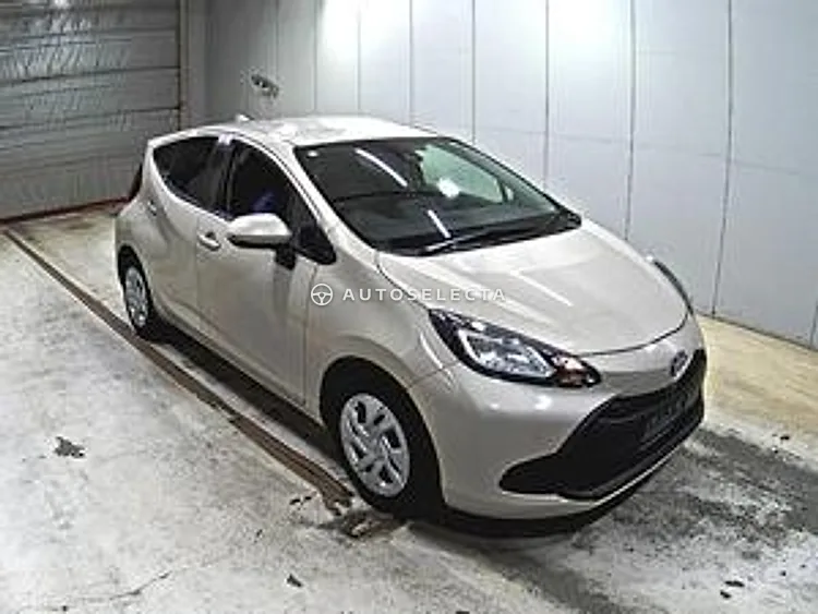 Toyota Aqua 2022, photo 1 of 1
