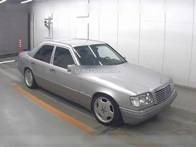 Mercedes-Benz E-Class 1994, auction grade 3.5