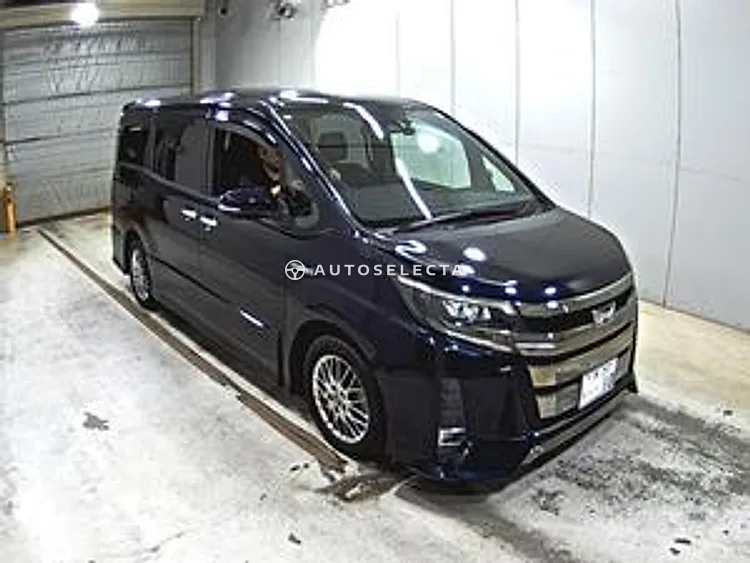 Toyota Noah 2018, photo 1 of 1