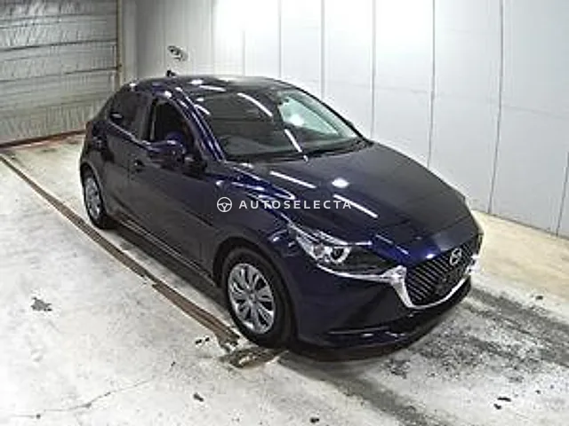 Mazda MAZDA2 2022, auction grade 4