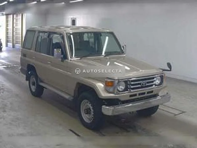 Toyota Land Cruiser 70 2001, auction grade R