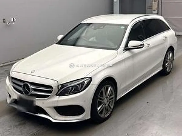Mercedes-Benz C-Class Station Wagon 2015, auction grade 3.5