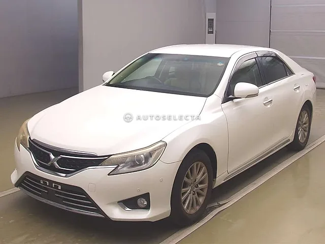 Toyota Mark X 2013, auction grade RA